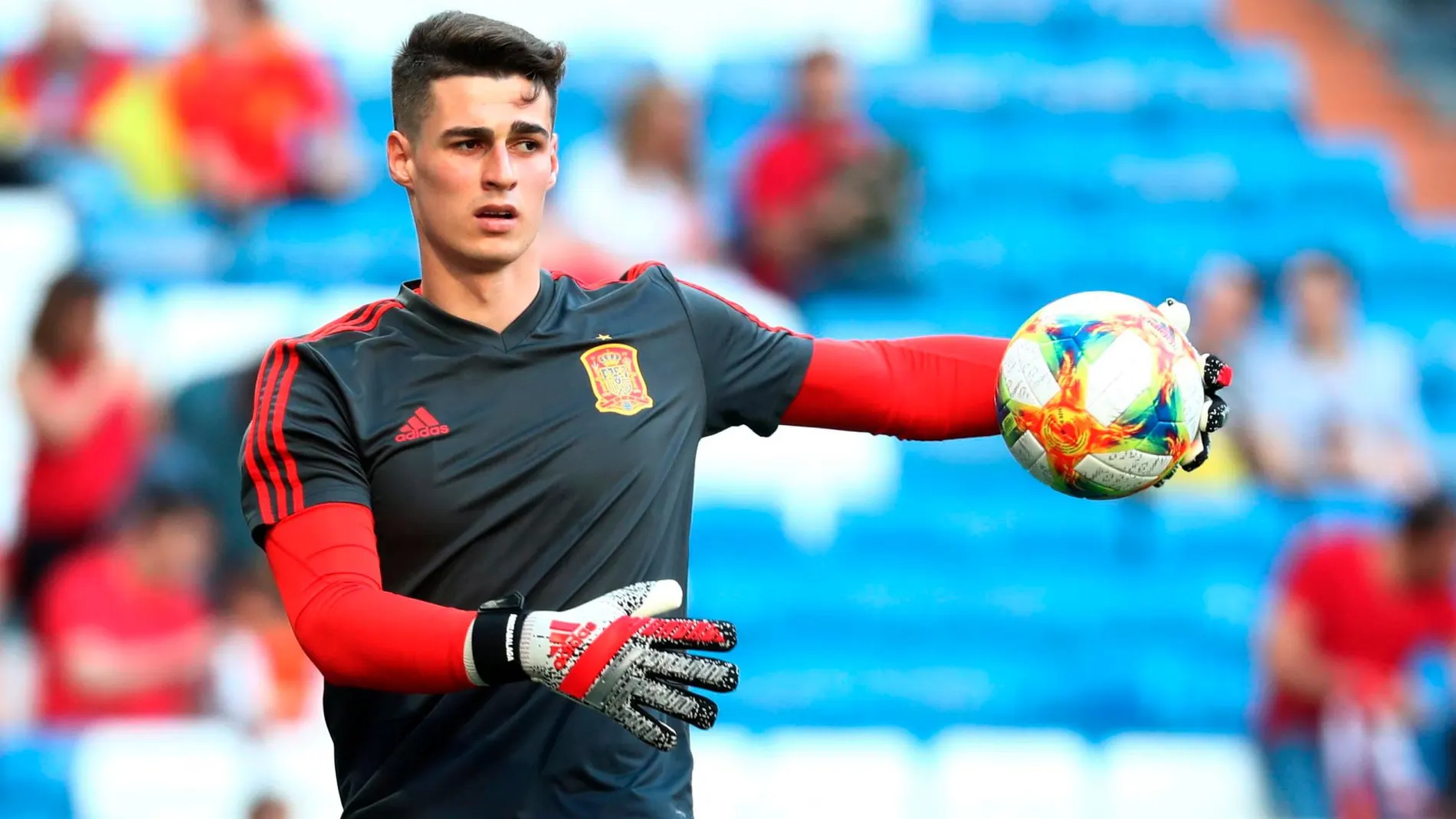 Puños fuera: Kepa es ahora el número uno