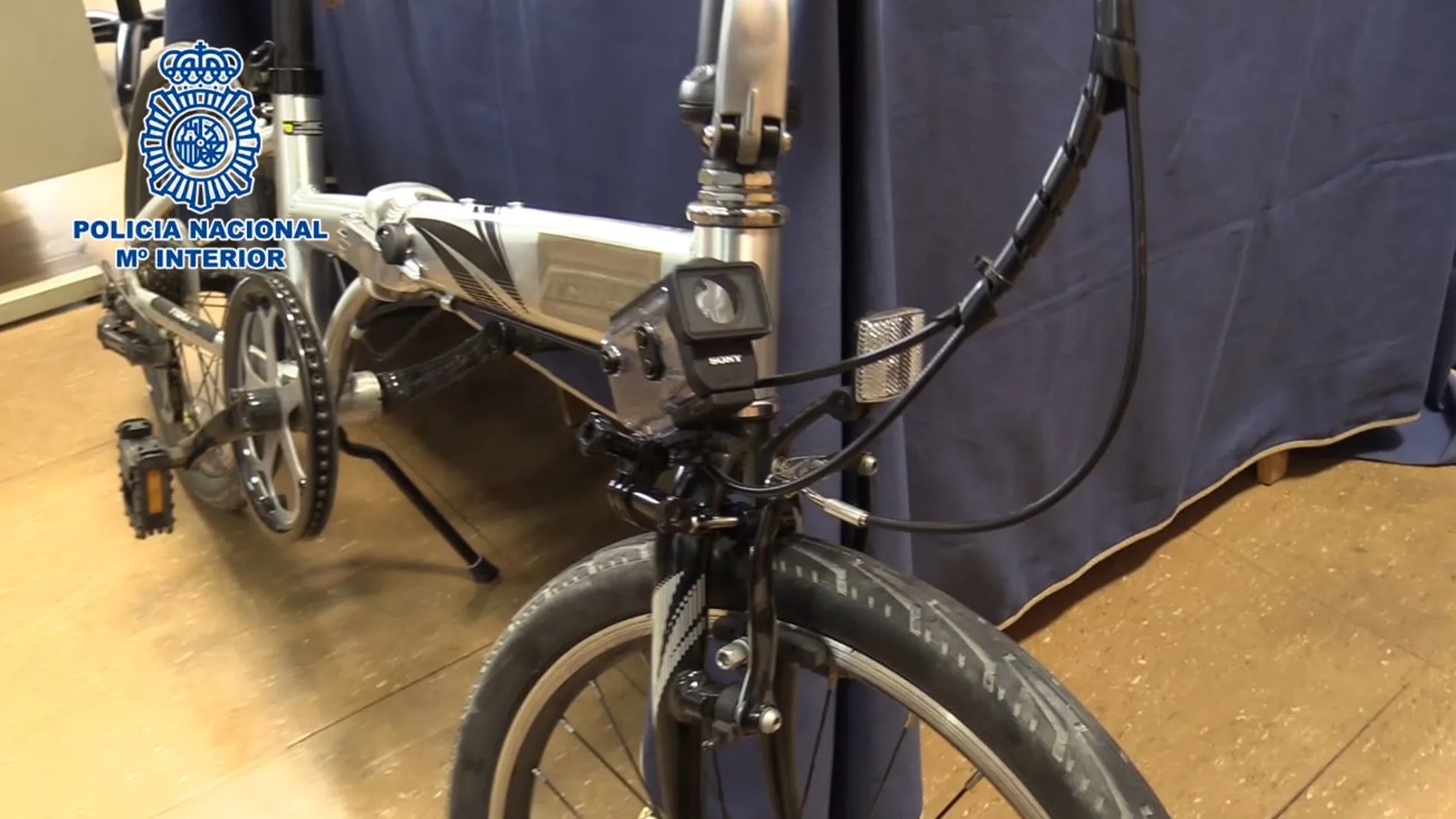 La bicicleta con el dispositivo de grabación