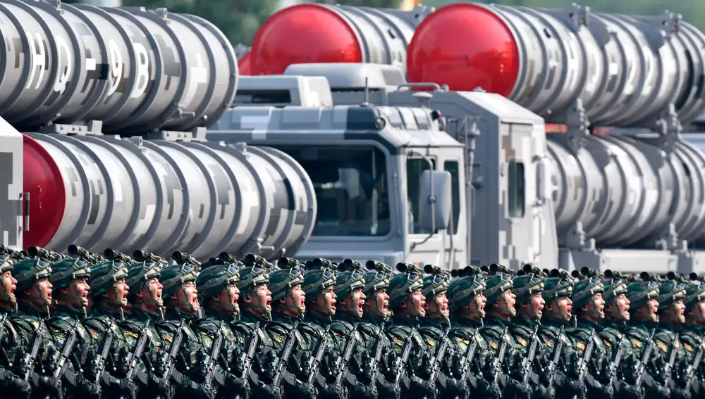 El Ejército de Liberación de China mostró sus nuevas armas/AP