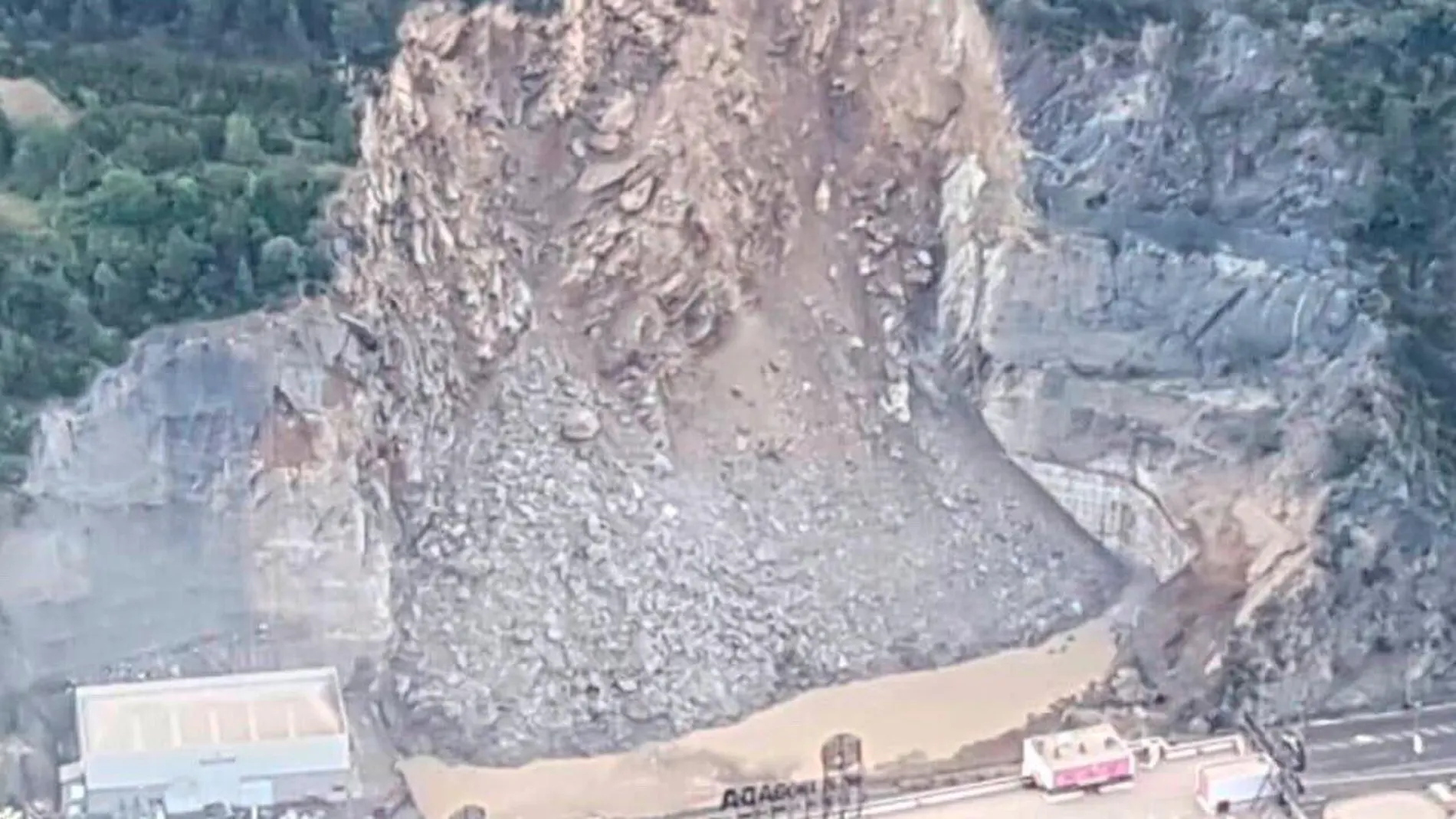 Una avalancha en Andorra ha dejado cortado la carretera general 1 que da acceso a España/ @MOBILITAT_AND