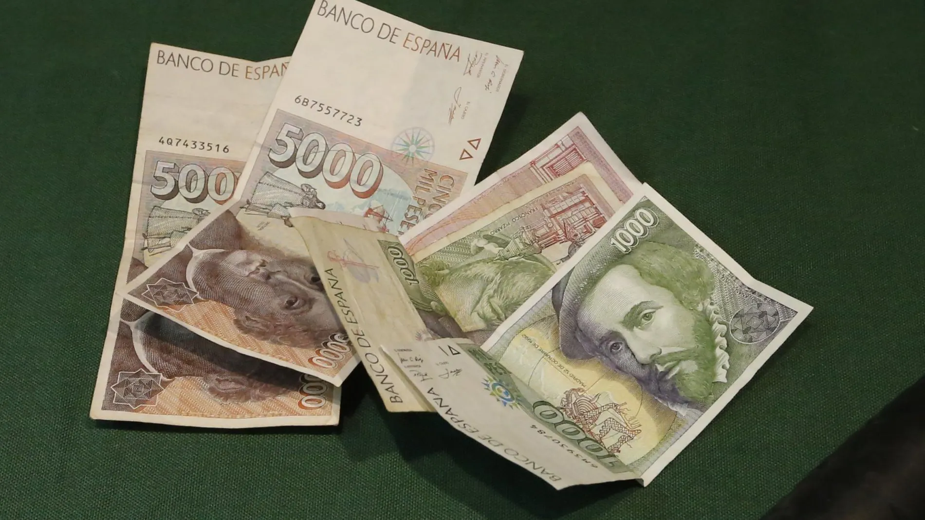 Billetes de 1.000 y 5.000 pesetas