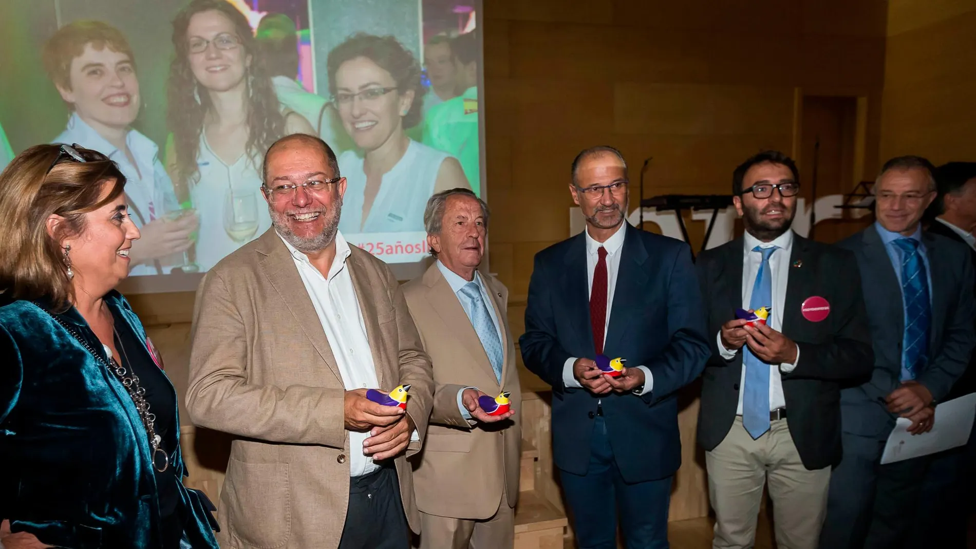 Igea y Luis Fuentes participan junto a Justino Gómez, Pablo Sánchez y Teresa Orihuela en la celebración de los 25 años de la Fundación Intras
