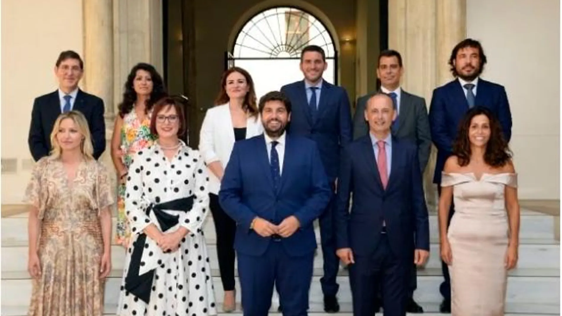 El presidente regional junto con su equipo de Gobierno