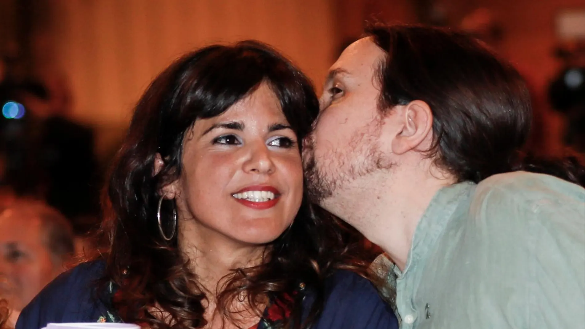 Teresa Rodríguez y Pablo Iglesias / Foto: La Razón