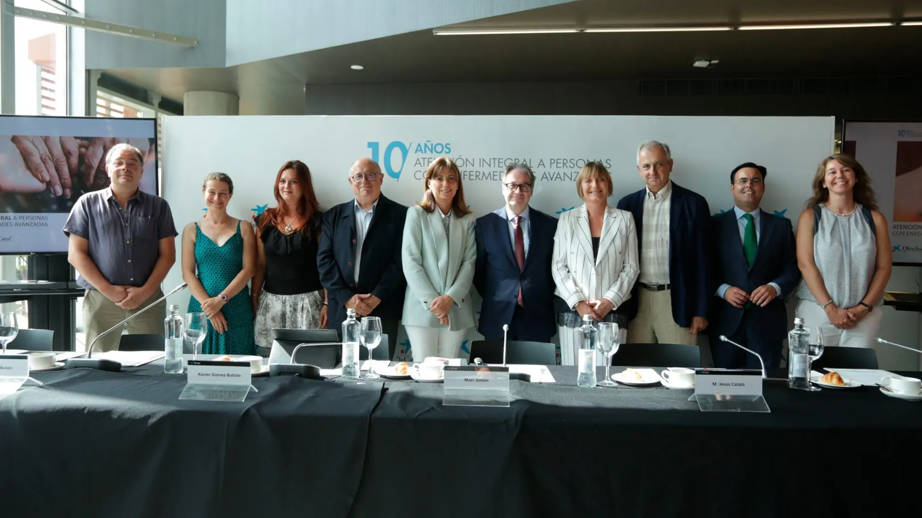 De izquierda a derecha: Carlos Buquetas, Elisabet Llort, Patricia Benítez, Xavier Gómez-Batiste; Montse Buisán, Marc Simón, Maria Jesús Català, Manuel Ollero, Moisés Roiz y Vanessa Areste / Foto: La Razón