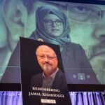 Hatice Cengiz, la prometida de Jamal Khashoggi, en un acto en su memoria/ AP