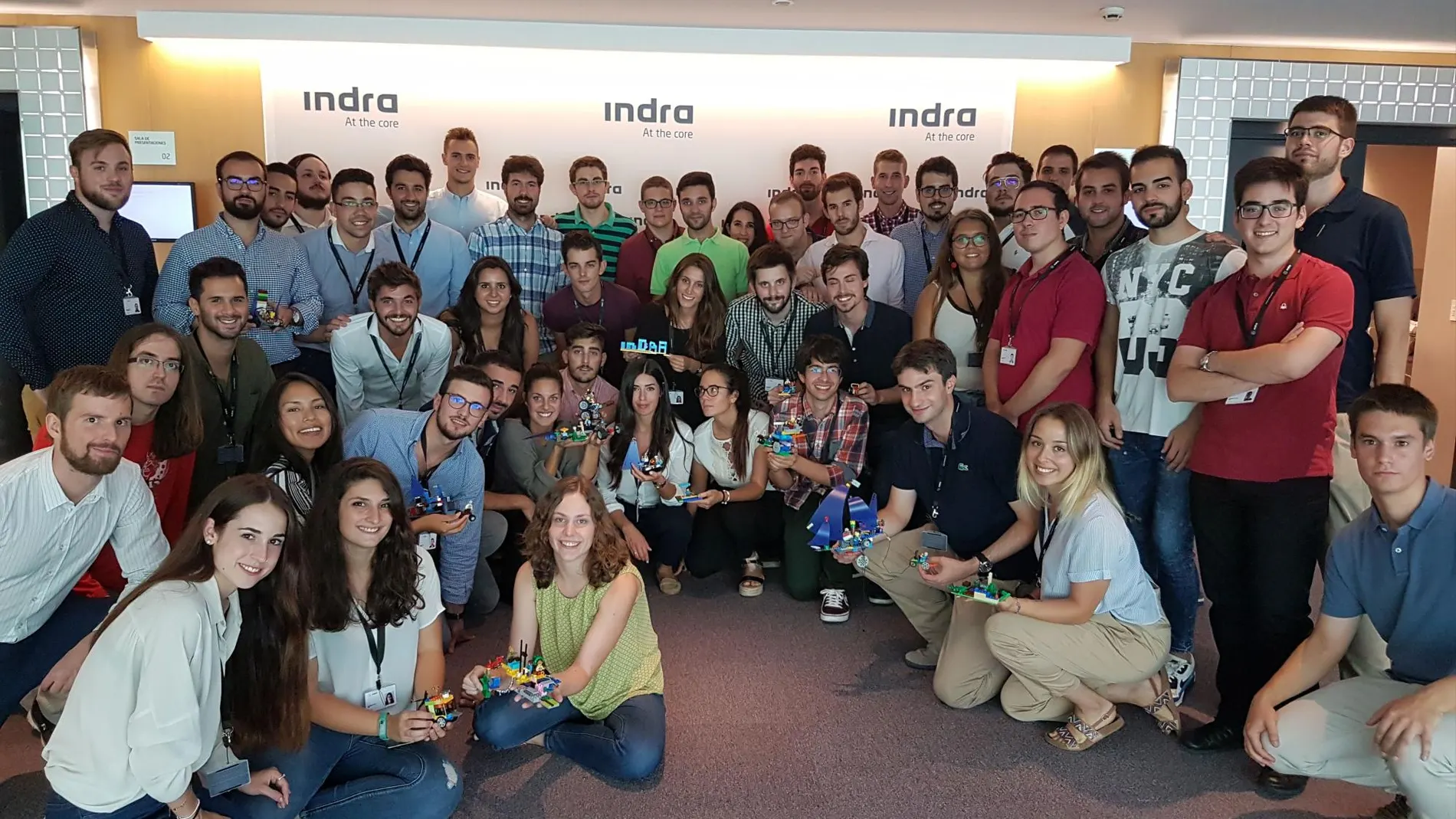 Indra apuesta por el talento joven para liderar la transformación digital