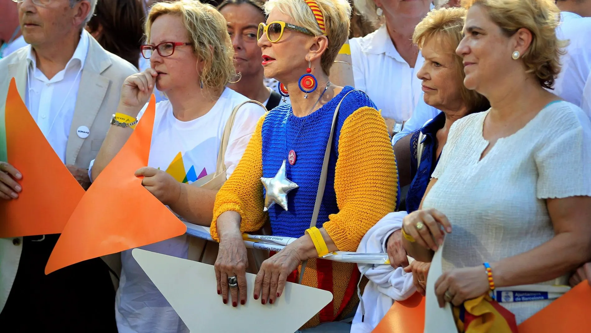 Karmele Marchante junto a Pilar Rahola en la manifestación Via Lliure de 2015