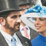 El jeque Mohammed y la princesa Haya eran asiduos a las carreras de caballos en Londres, donde daban muestras de pareja enamorada. Foto: Gtres