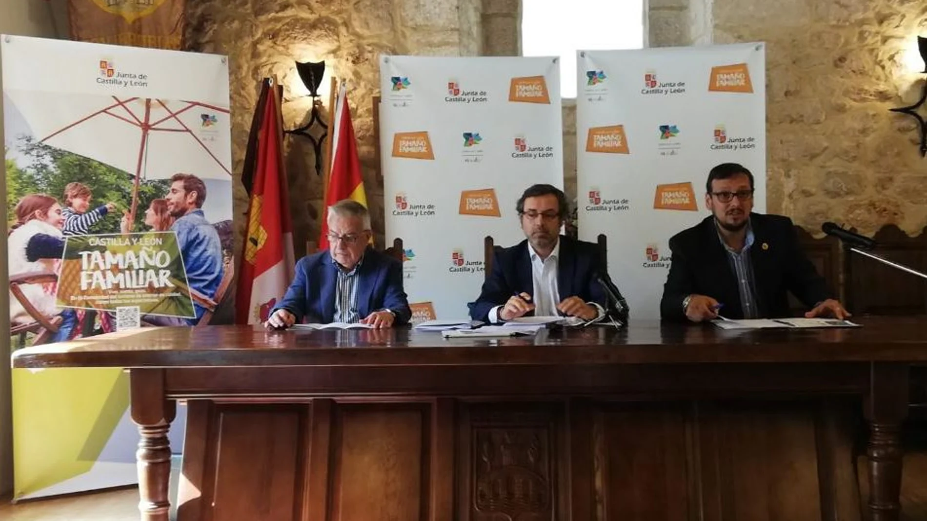 Javier Ramírez, Millán Bermejo y Francisco Gallego presentan el Día de Turismo de Castilla y León, que este año se celebrará en Covarrubias