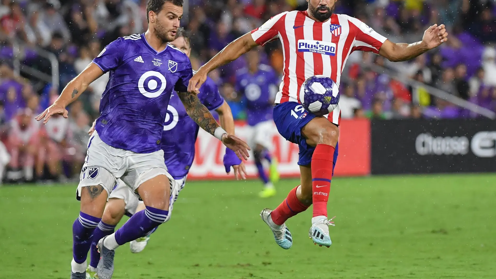 Diego Costa controla un balón en el amistoso ante el MLS All Stars