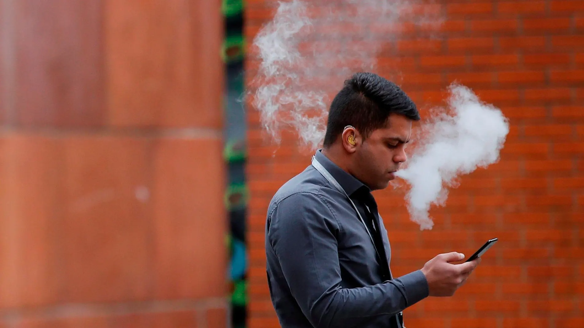 Los cigarrillos electrónicos dañan las células madre del cerebro