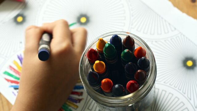 Consejos para promover la innovación y creatividad en los hijos