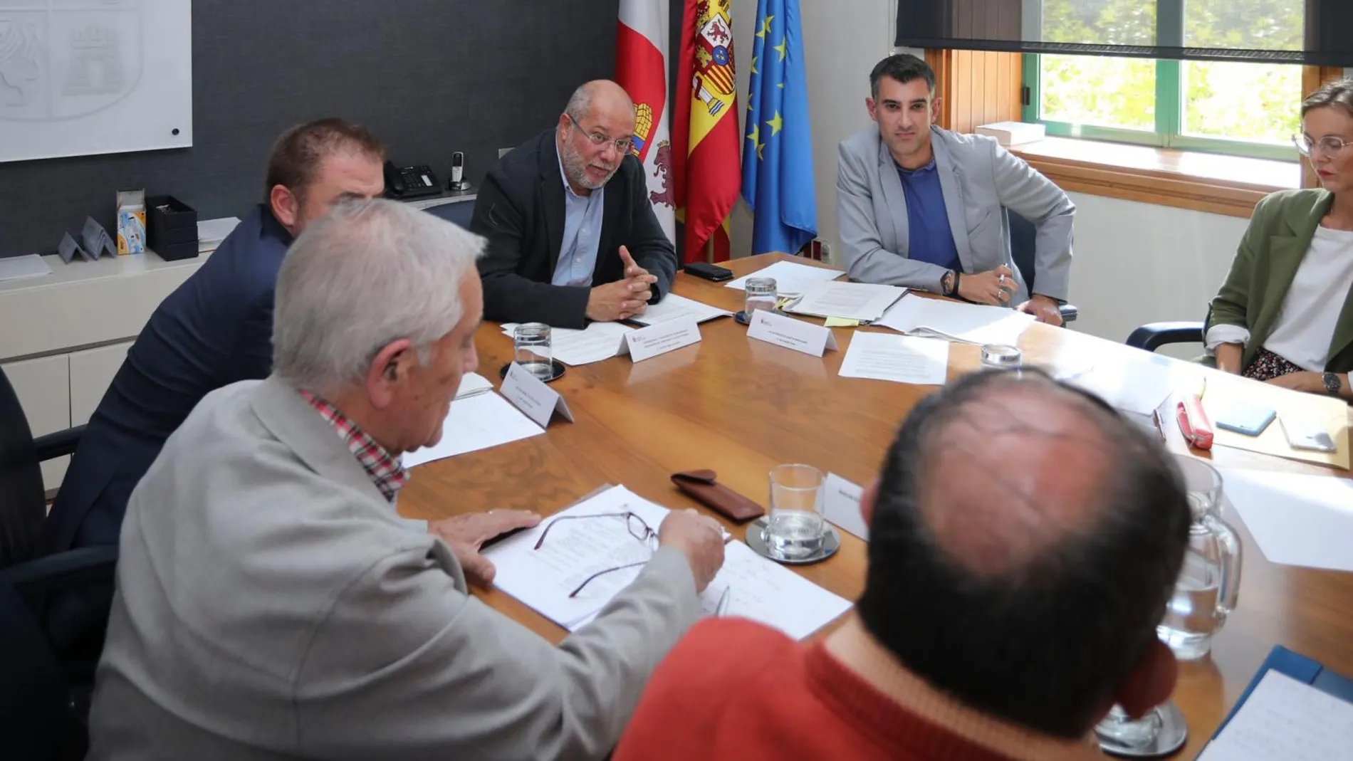 Francisco Igea preside la primera reunión del Grupo de Trabajo de ciudadanía castellano y leonesa en el exterior