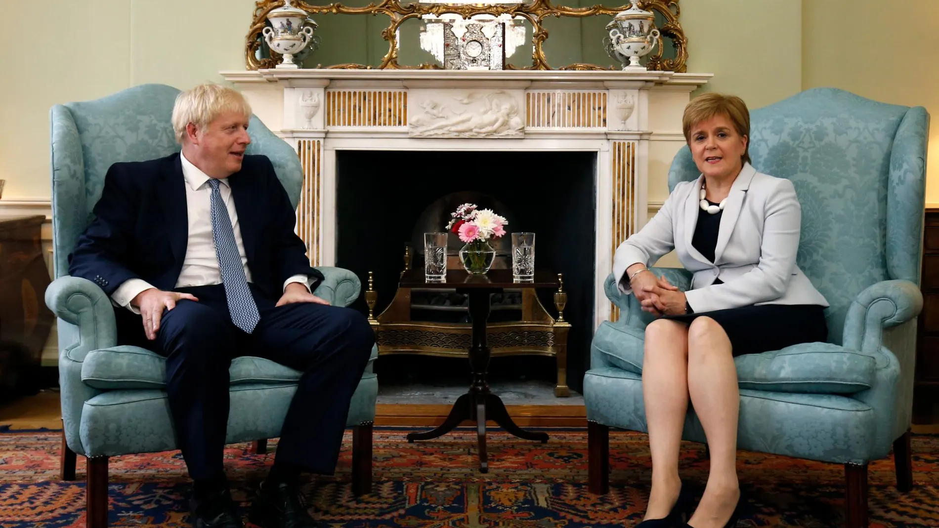 Boris Jonhson reunido con Nicola Sturgeon/AP