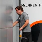 Honda se la devuelve a Fernando Alonso