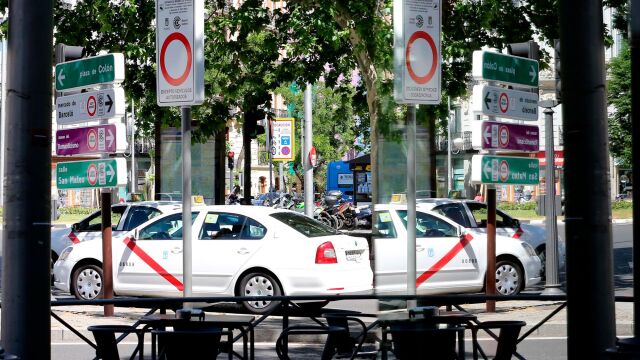 El sector del taxi busca hacer frente a Uber y Cabify con una nueva app