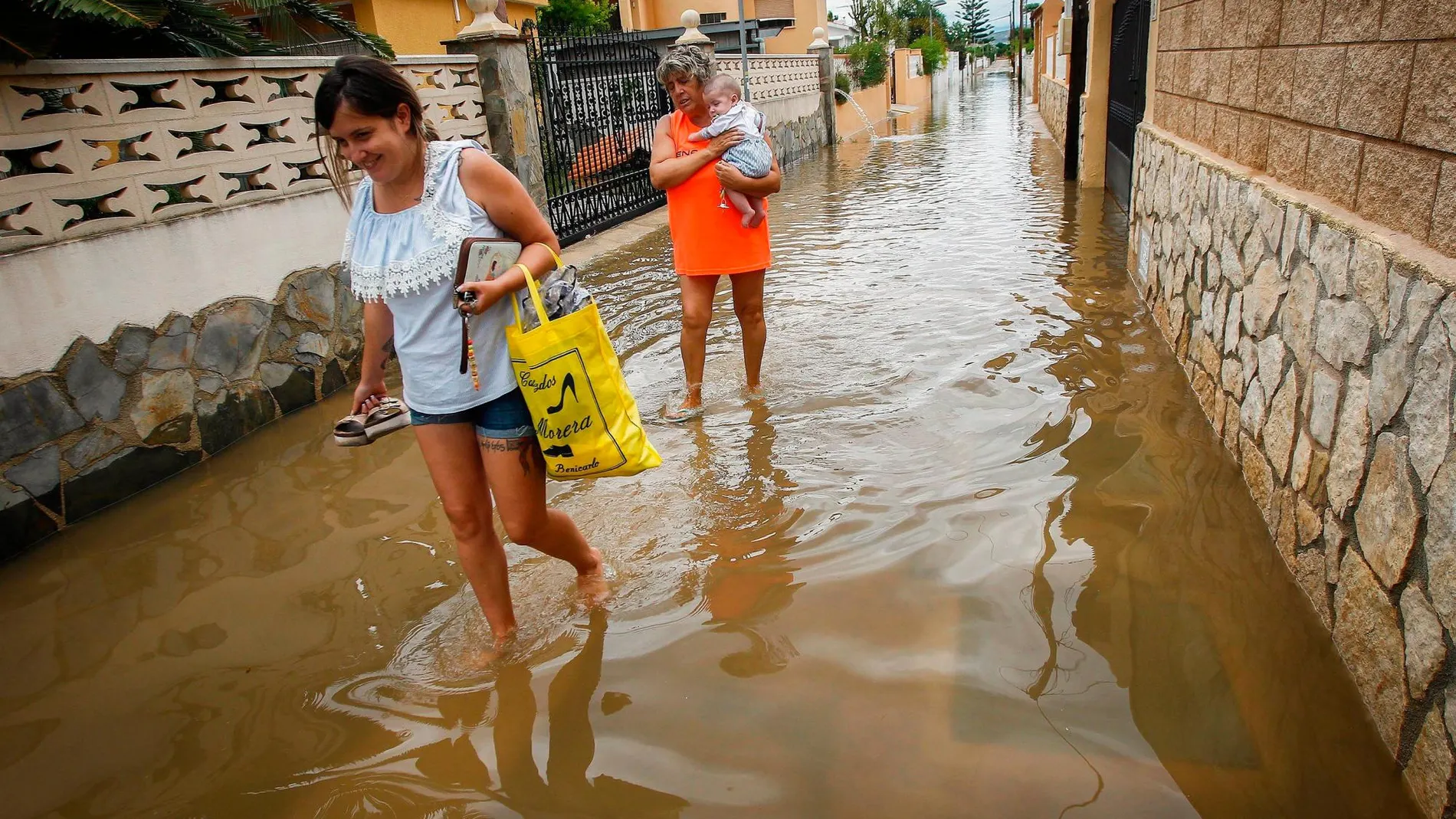 La aparición de este fardo ha coincidido con el temporal de intensas precipitaciones