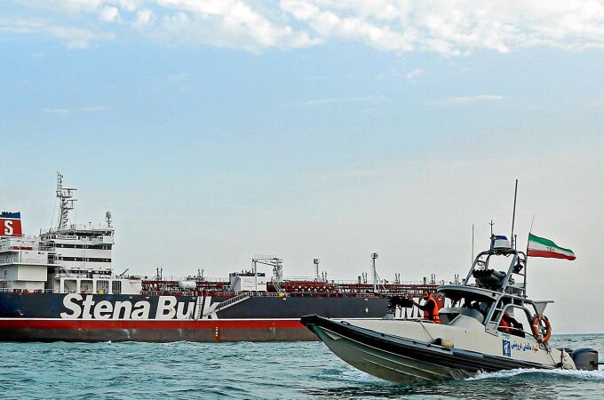 La Royal Navy incauta misiles antitanque rusos en un barco iraní de contrabando en aguas internacionales
