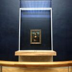 El cuadro de Leonardo está protegido con un cristal desde mediados de los años cincuenta del pasado siglo
