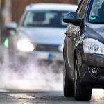 La contaminación generada desde las grandes ciudades, las autovías y autopistas y las zonas industriales se extiende por el territorio afectando a las zonas rurales