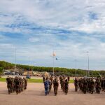 Las banderas de la OTAN y la de España se izaron juntas frente a los participantes de las maniobras Trident Jackal 19