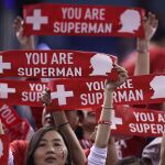 Aficionados chinos apoyan a Federer en el Masters 1.000 de Shanghái