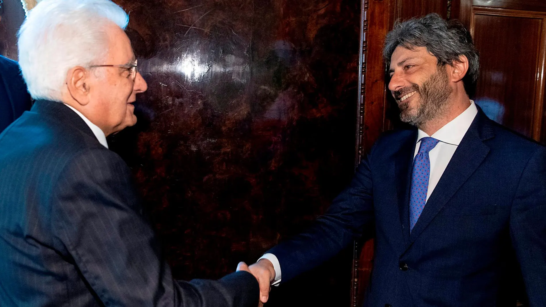 Sergio Mattarella y Roberto Fico/Reuters