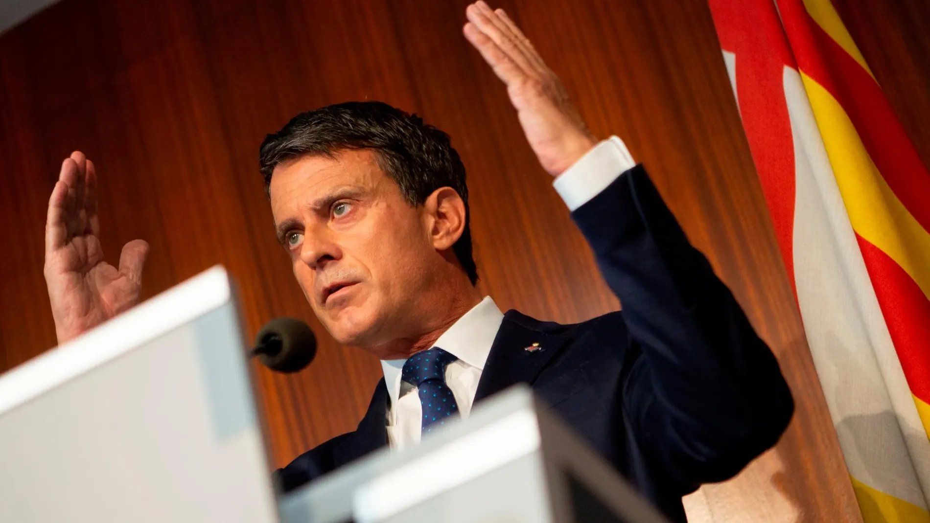 Manuel Valls: “El reclamo independentista” trata de entregar “Cataluña a los catalanes”