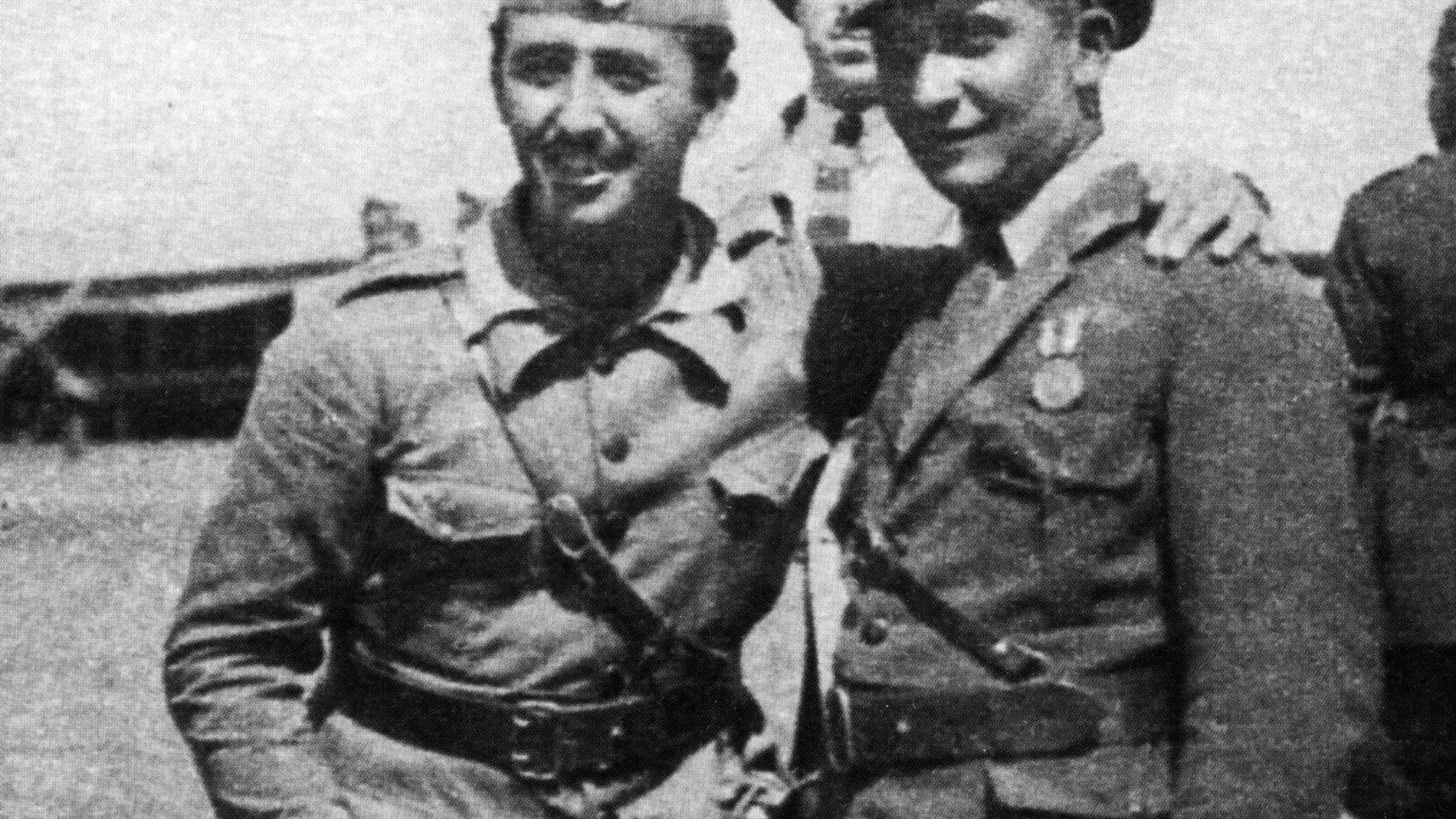 Francisco Franco con su hermano Ramón en Marruecos