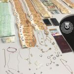 Alijo de droga, dinero en efectivo y joyas