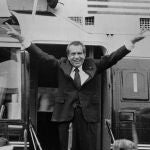 El republicano Richard Nixon cayó por la investigación del escándalo Watergate