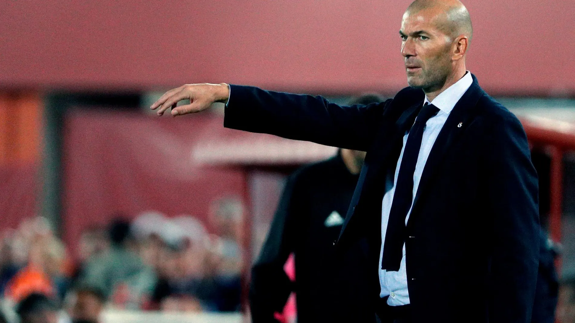 Zidane tiene que dar una vuelta al once