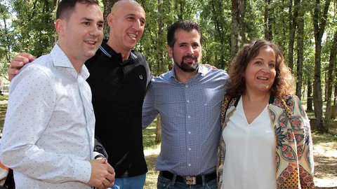 El líder del PSOE, Luis Tudanca, la eurodiputada socialista, Iratxe García; el alcalde de León, José Antonio Díez; el secretario general del PSL-PSOE, Javier Cendón, en la Fiesta de la Rosa de León
