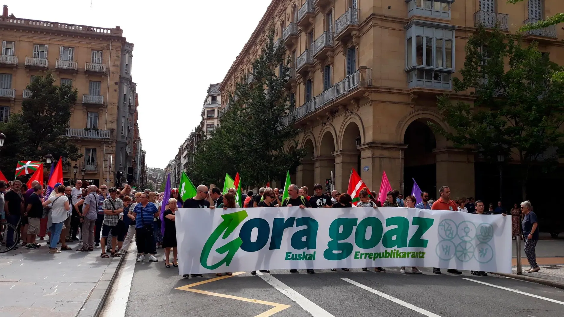 Manifestación en San Sebastián convocada por EH Bildu a favor de "república vasca libre"/Ep