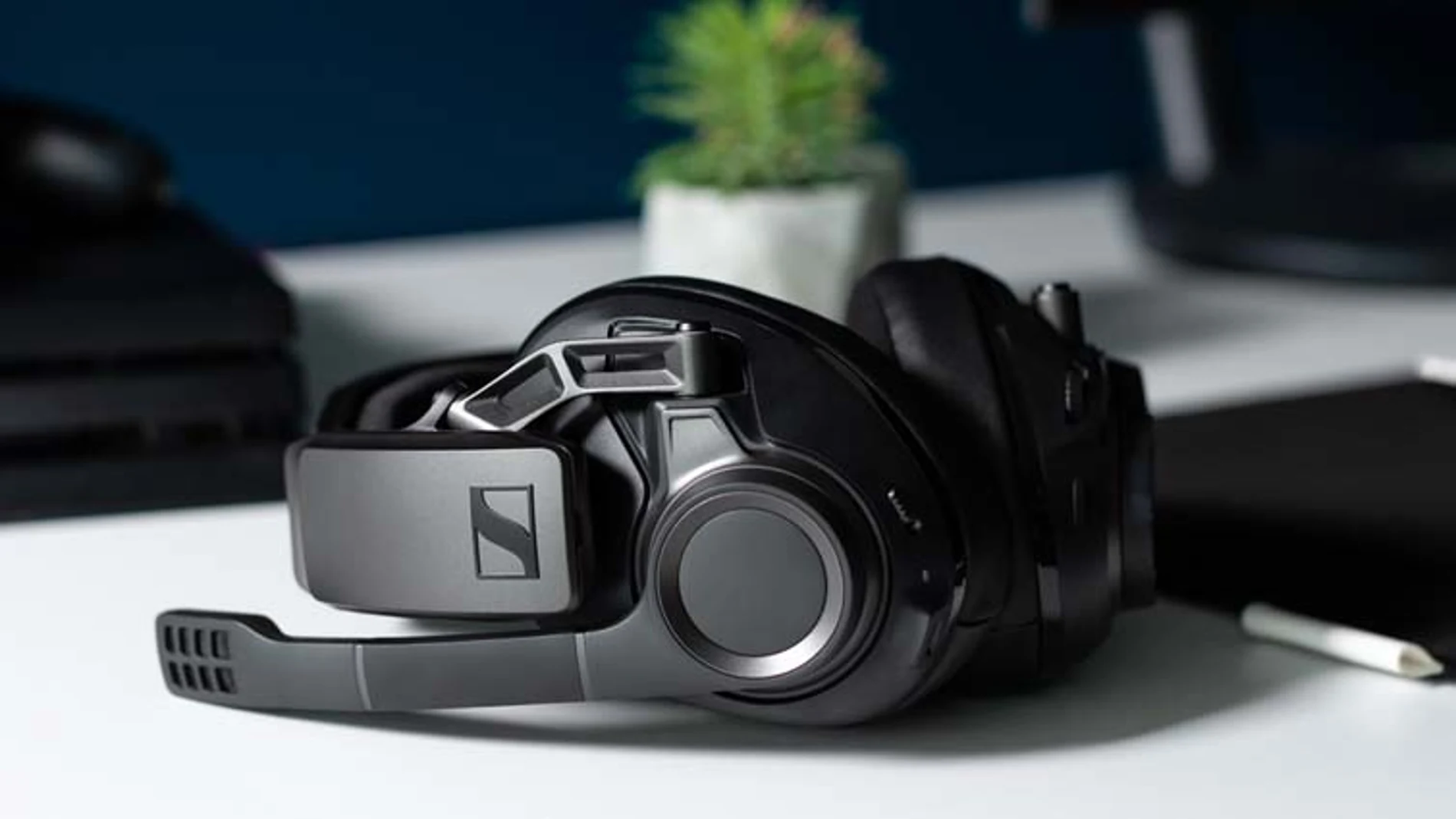 Los primeros auriculares inalámbricos para gaming de Sennheiser tienen una tecnología propia que se basa en una conexión de baja latencia.
