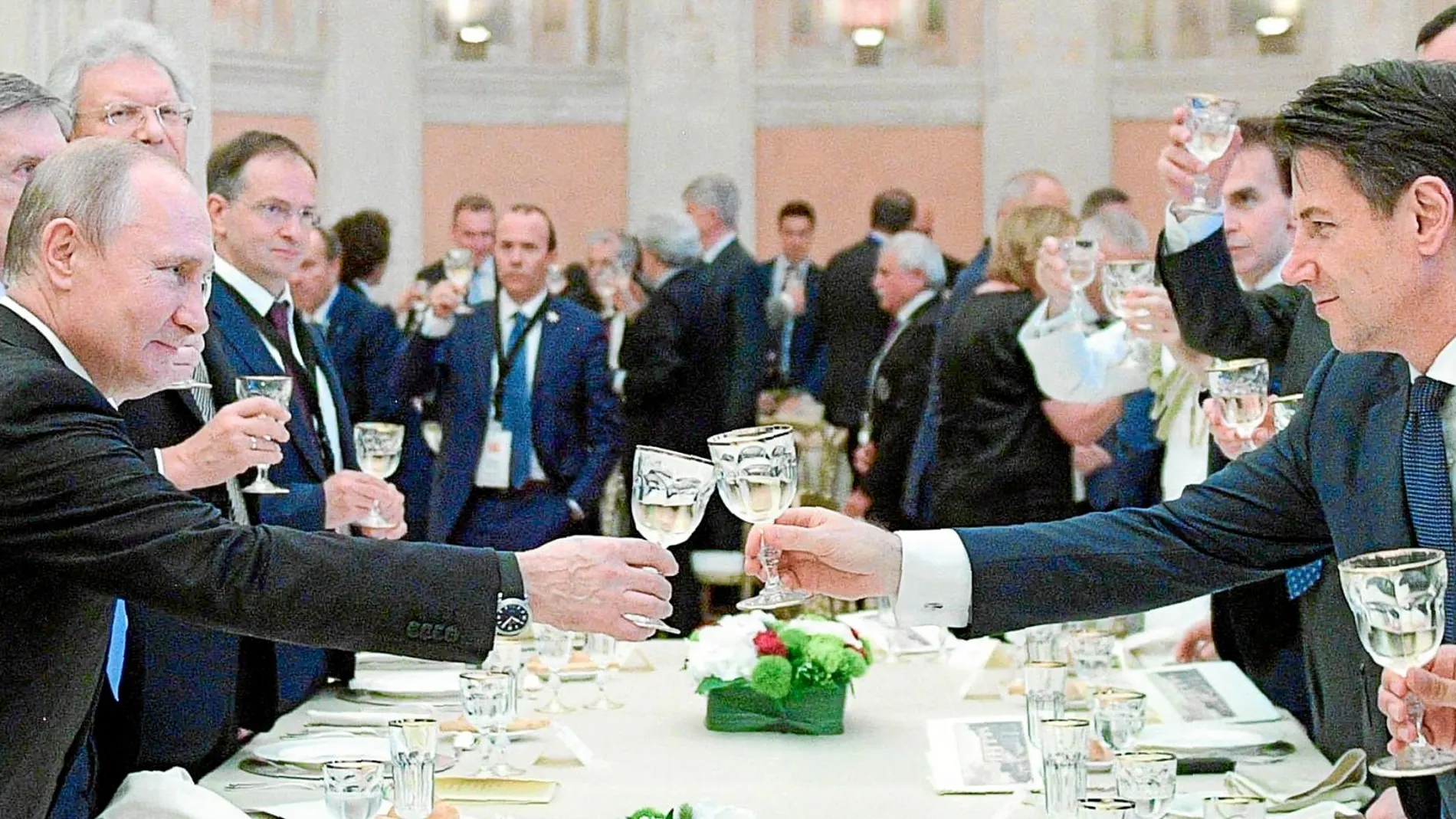 Gianluca Savoini, fundador de la Liga y asesor de Salvini, en una cena con Putin en Roma hace dos semanas