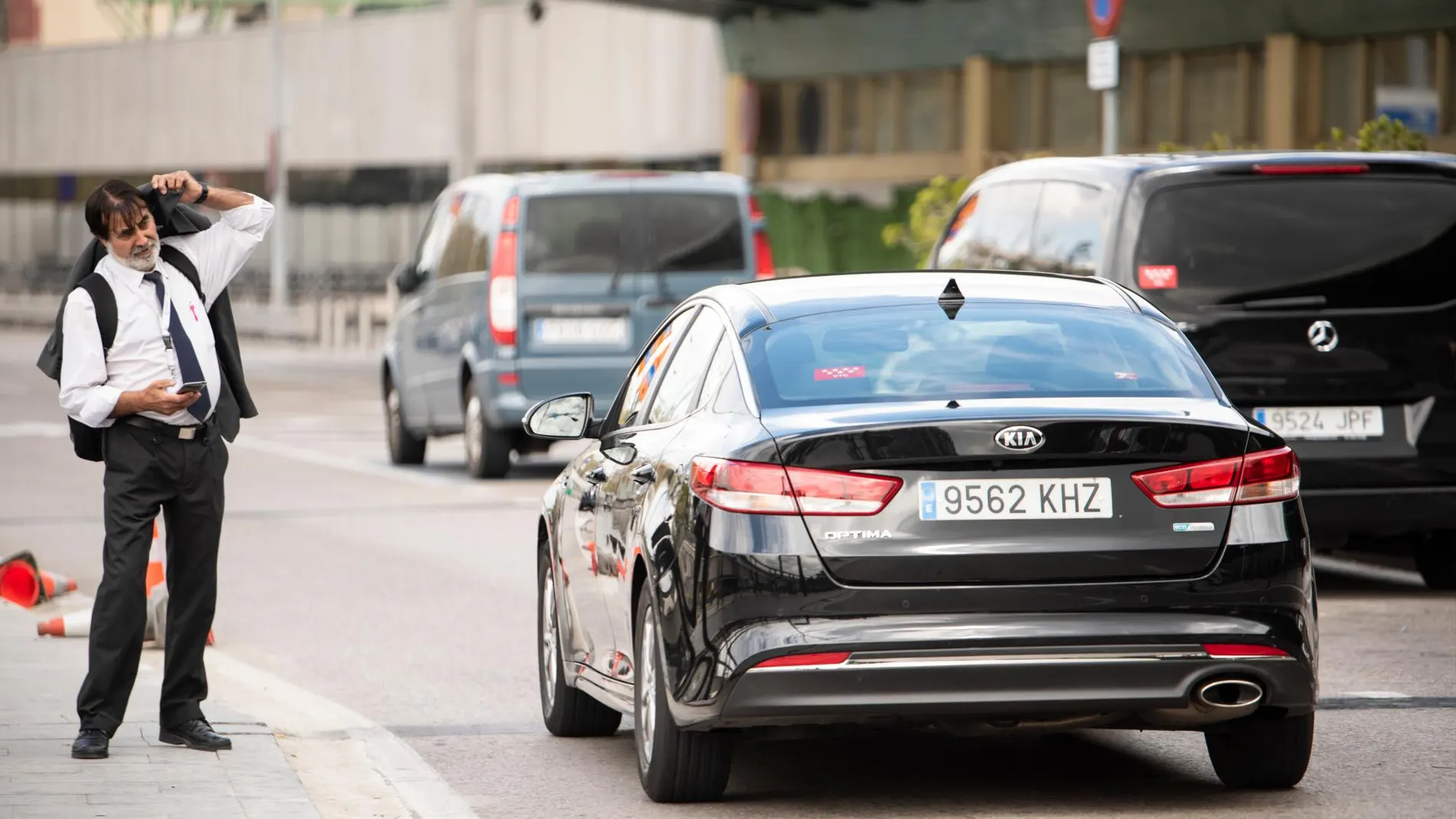 Cabify y Uber en el aeropuerto.