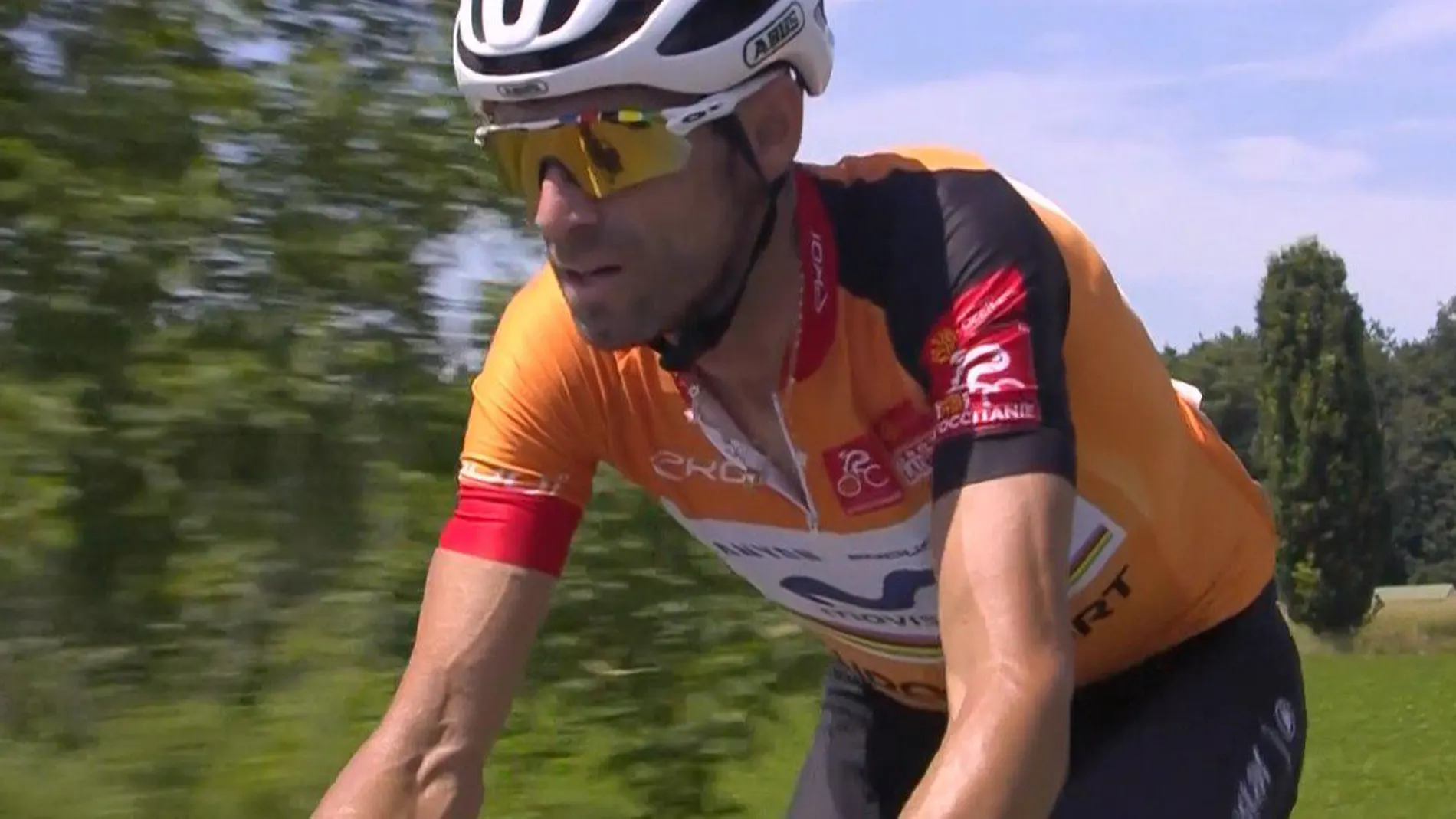 Alejandro Valverde, con el maillot de líder de la Ruta de Occitania