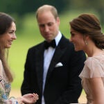 Eran íntimos amigos: en la imagen el Príncipe William, Kate Middleton y Rose Hanbury.