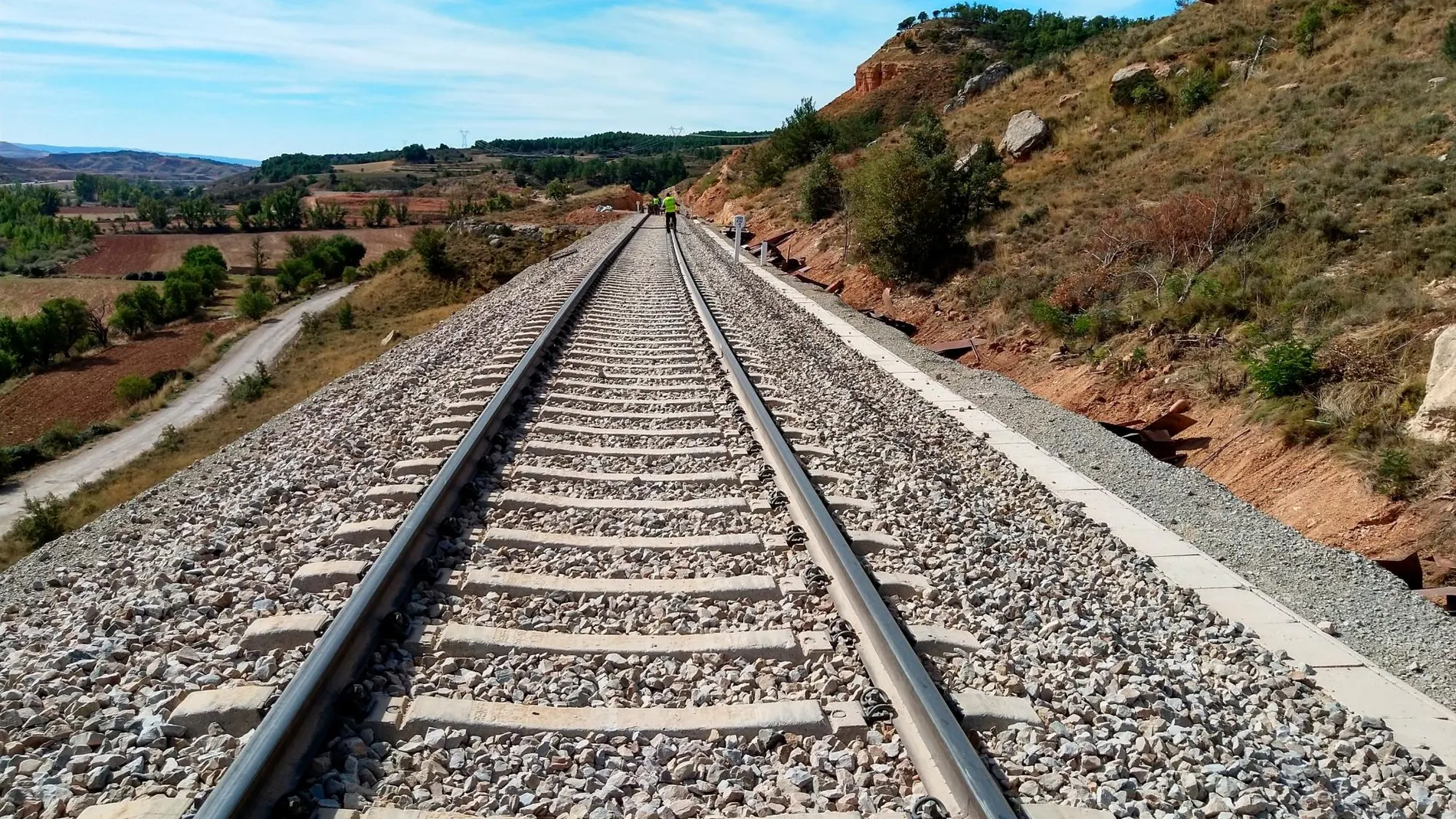 Desde hoy mismo se reanuda la circulación ferroviaria entre Valencia y Alicante, cuyas vías estaban afectadas tras el temporal