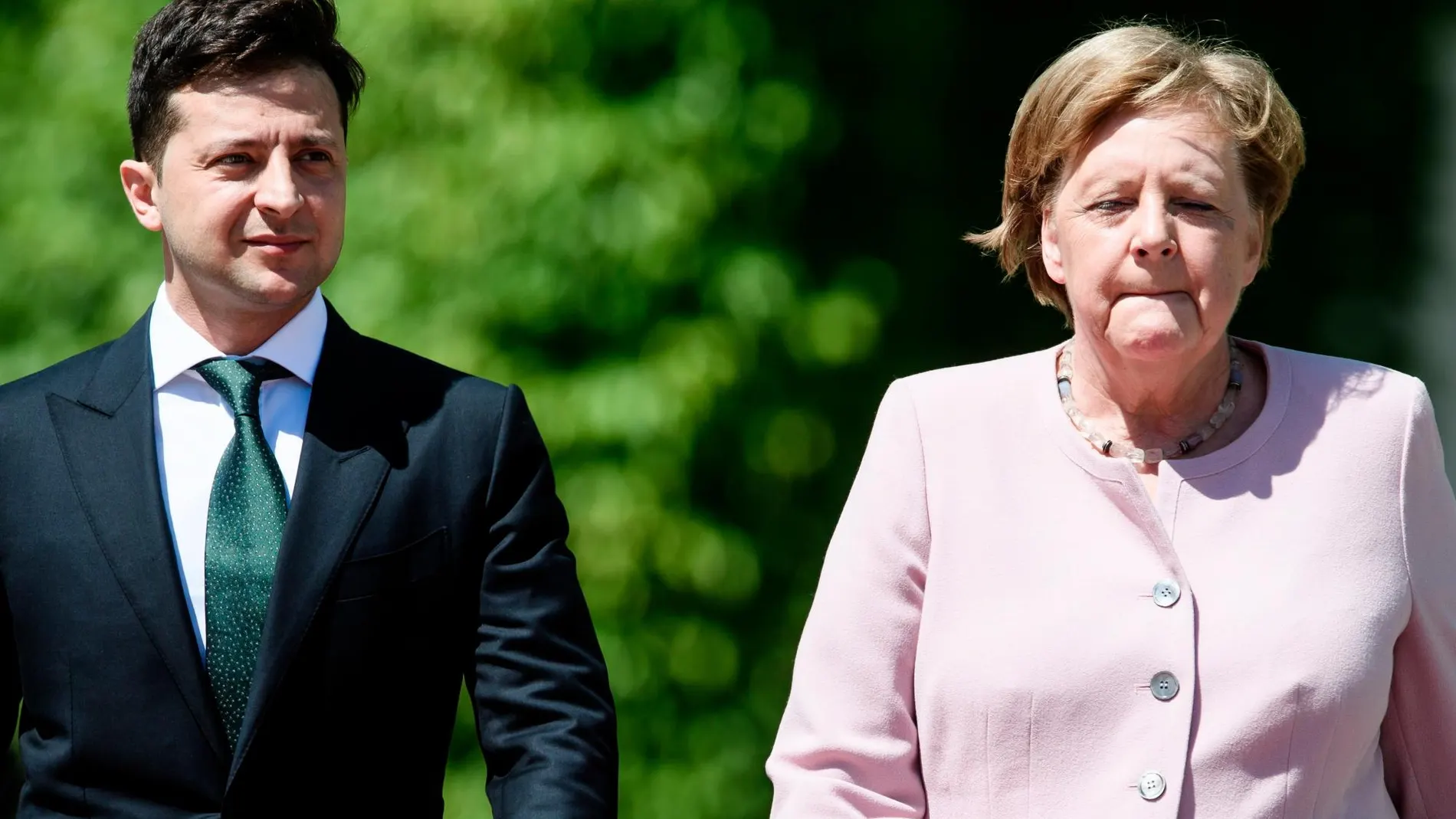 Angela Merkel con el presidente de Ucrania Vladimir Zelenski, hoy en Berlín/AP