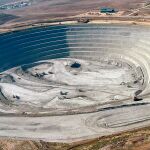 Vista aérea de la corta de la mina andaluza de cobre de Las Cruces