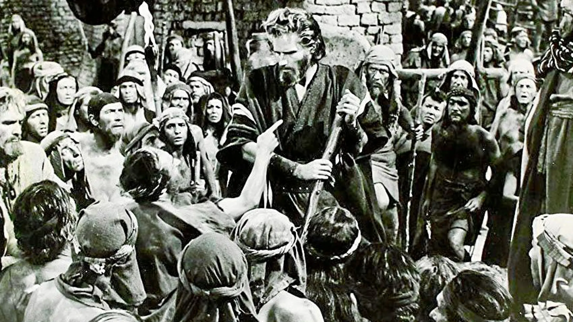 Grandes figuras del cine como Charlton Heston han interpretado para la gran pantalla historias biblicas
