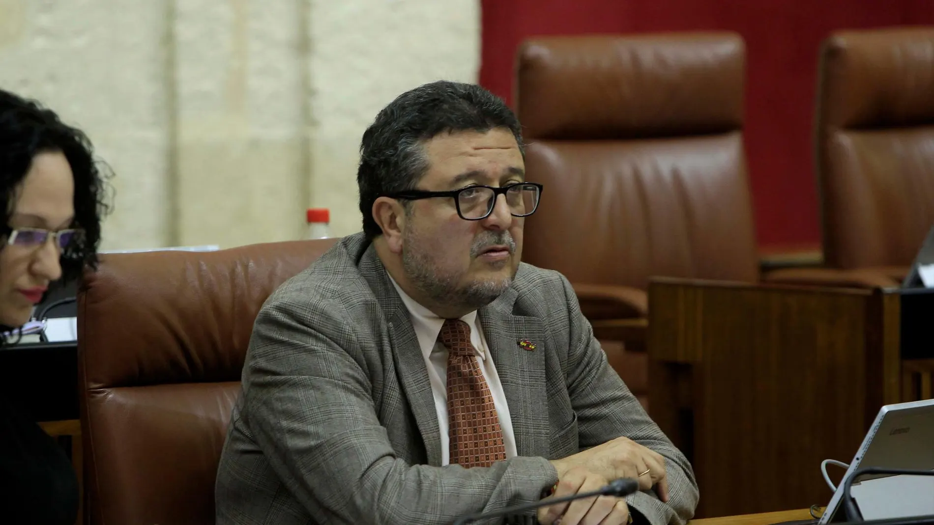 Imagen de archivo del expresidente del grupo parlamentario de Vox, Francisco Serrano, en la Cámara andaluza