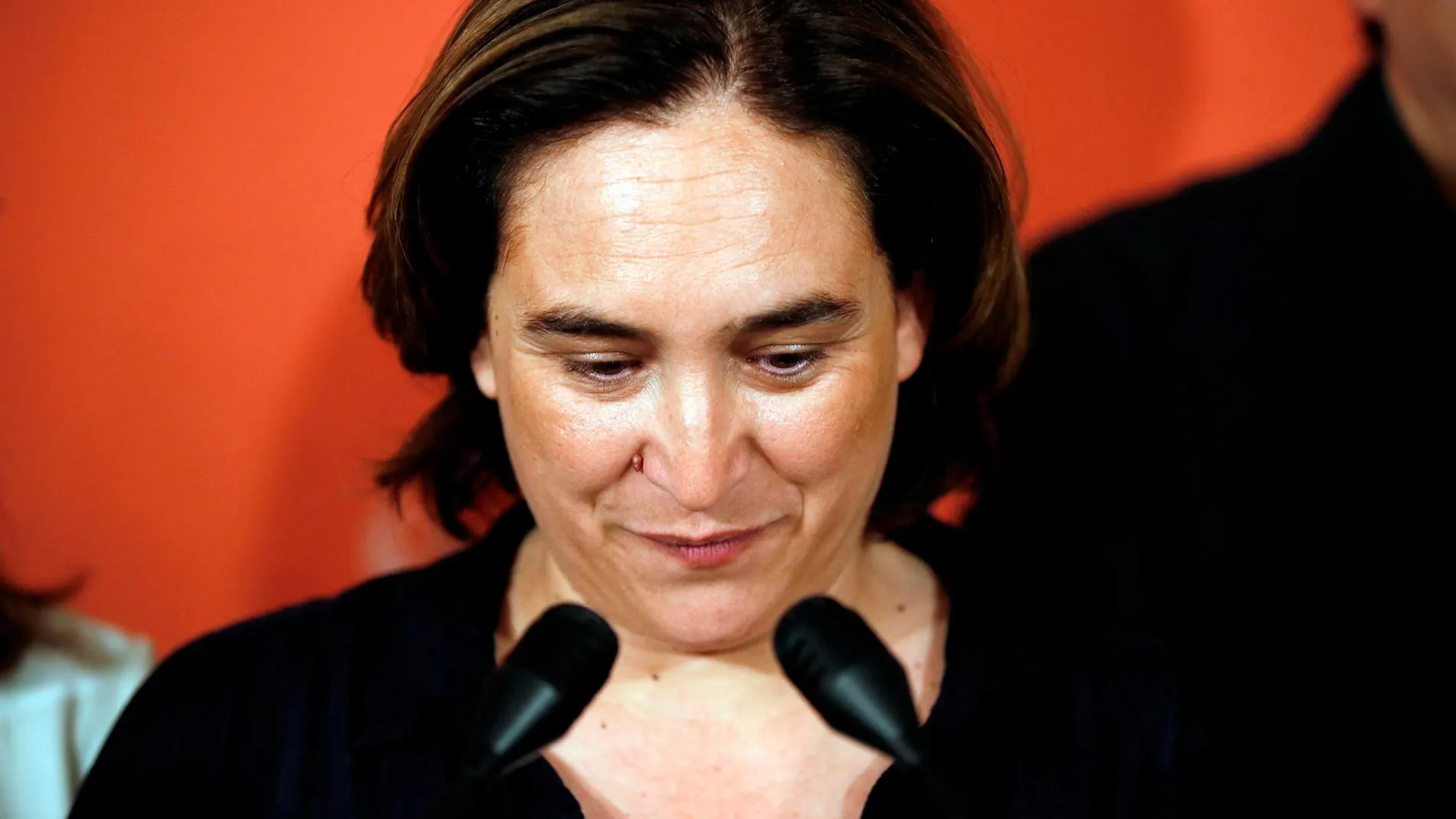 La alcaldesa de Barcelona en funciones, Ada Colau, durante una comparecencia ante los medios