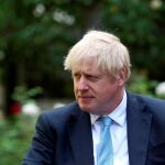 Boris Johnson antes de convocar a su Gabinete este lunes