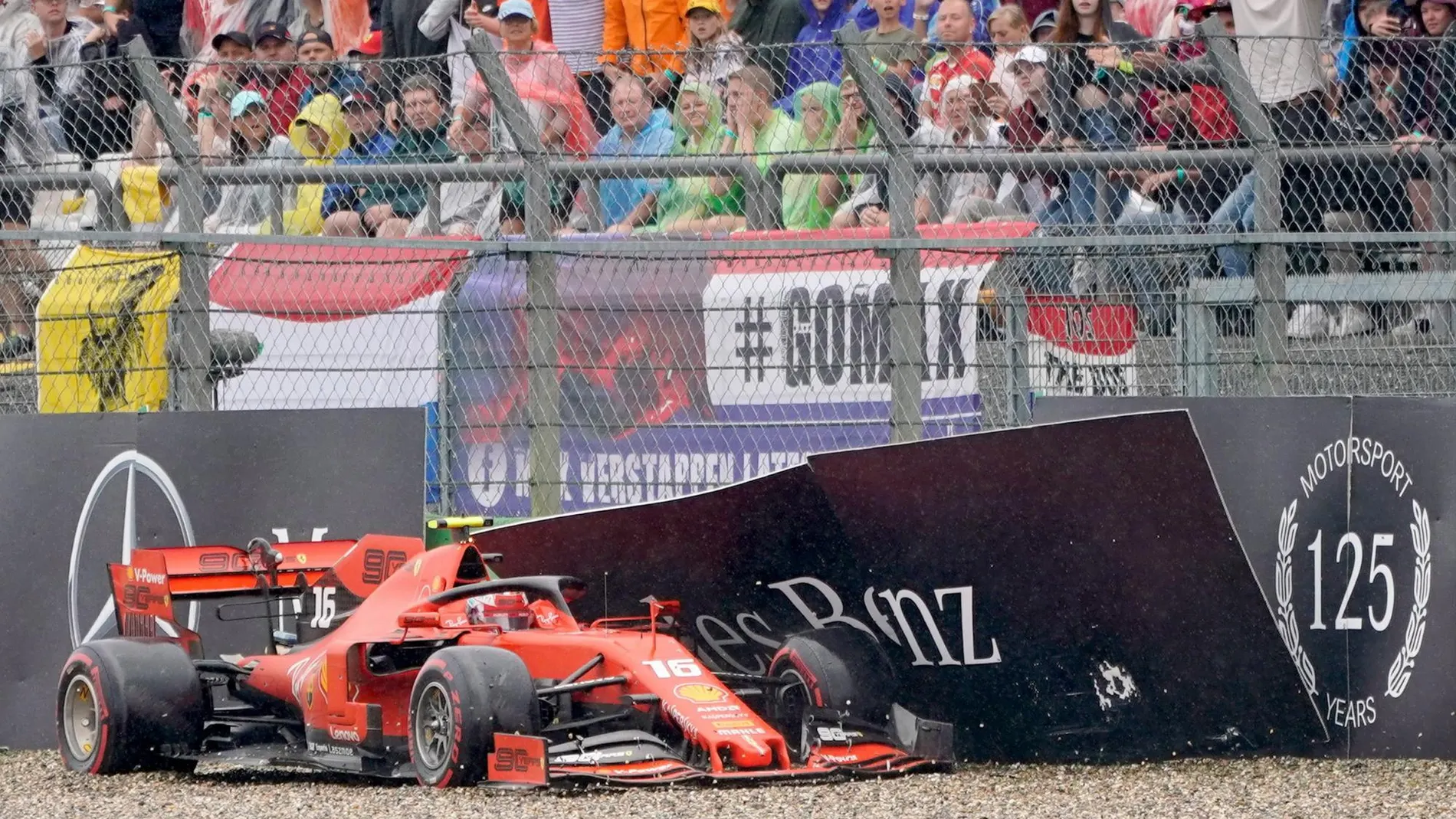 F-1: Verstappen reina en el caos y Sainz acaba quinto