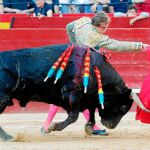 Román da un pase de pecho en la tarde de su reaparición en Valencia