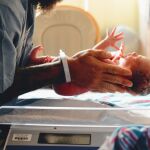 Un nuevo estudio de la OMS demuestra un maltrato significativo de las mujeres durante el parto